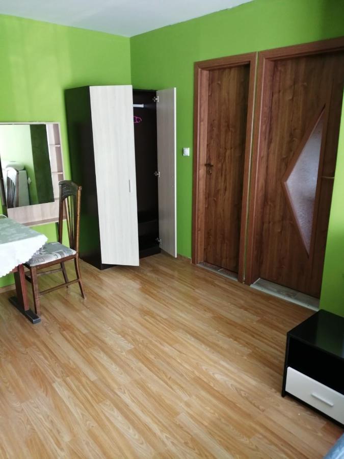 Top Center Apartment And Rooms Varna Luaran gambar