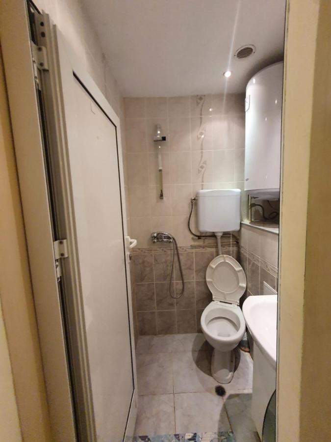 Top Center Apartment And Rooms Varna Luaran gambar