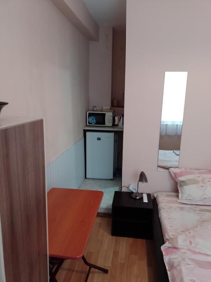 Top Center Apartment And Rooms Varna Luaran gambar